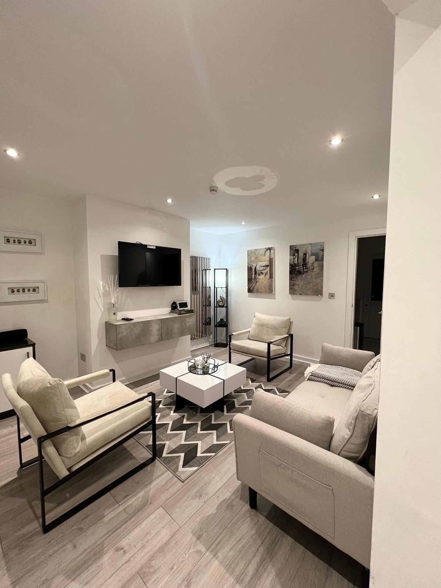 Entire House - Near Etihad Stadium And Central Manchester Exteriör bild